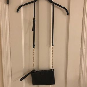 Black Cross Body Purse w/ Gold Chain Detailing